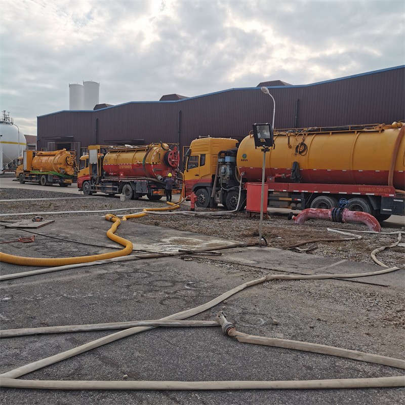 中沙污水池清理